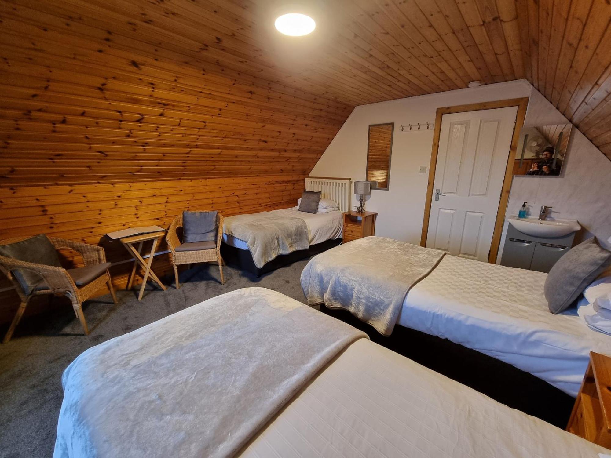 Carn Mhor Bed And Breakfast Aviemore Bilik gambar